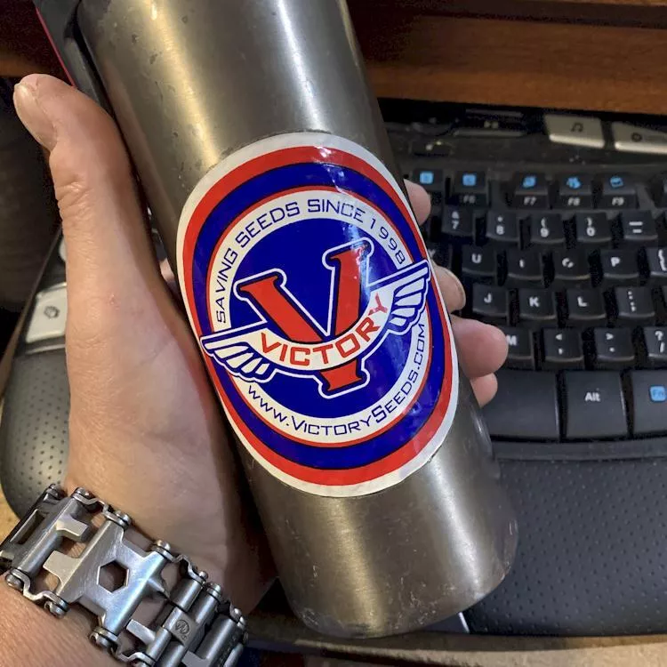Sticker, 3.5" Round Red & Blue on White Vinyl